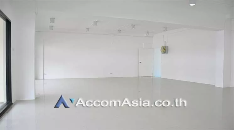 8  Office Space For Rent in Sukhumvit ,Bangkok BTS Phra khanong at Park Avenue AA13947